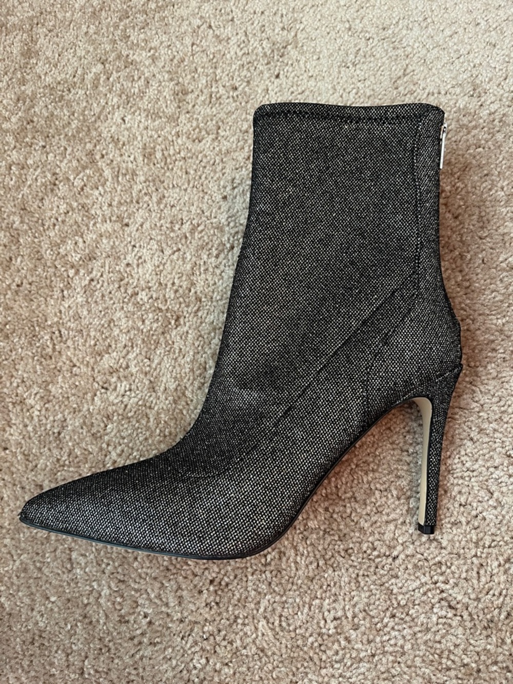 NWOT Badgley Mischka Jewel Finley Sparkle Booties